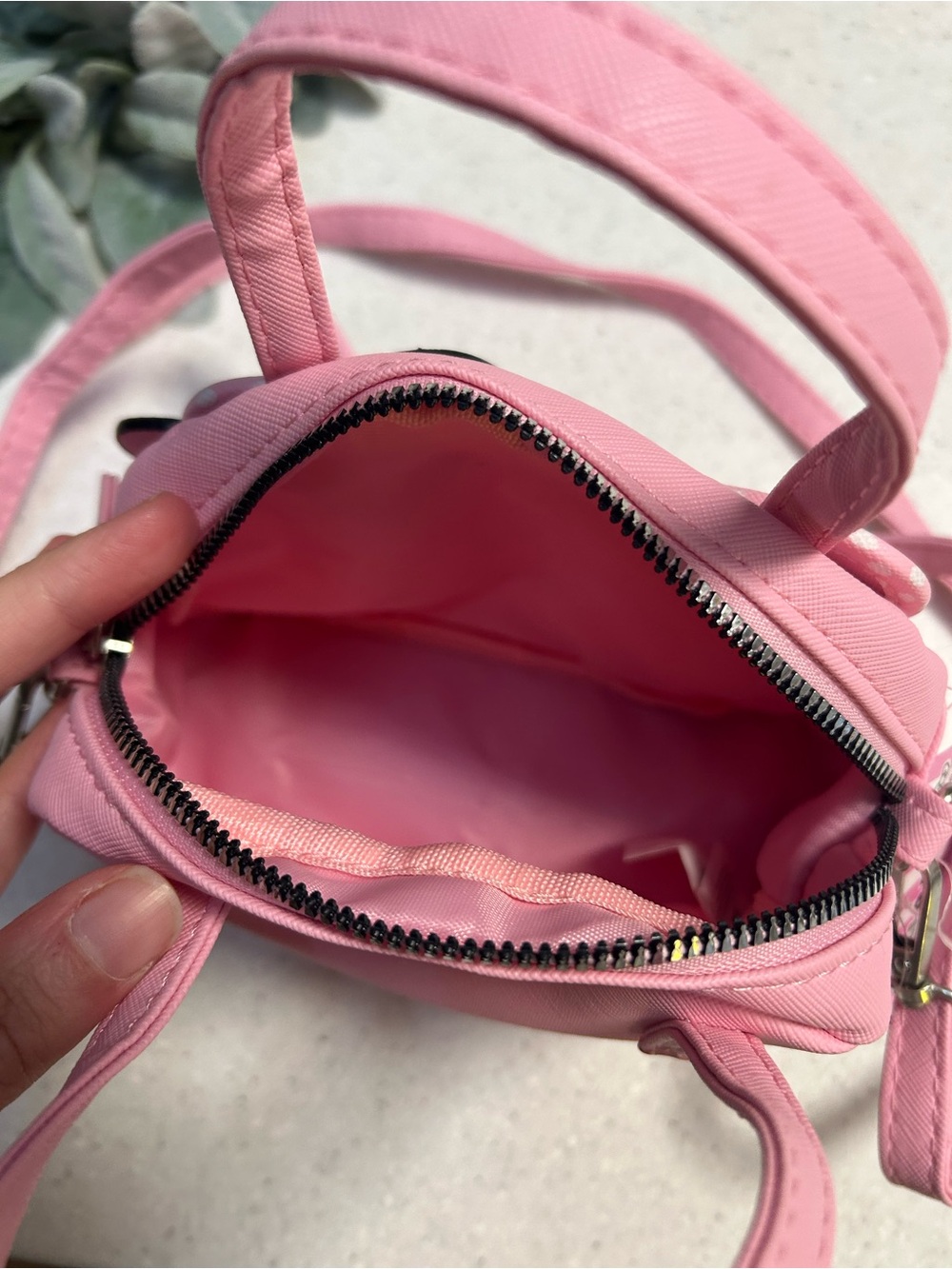✨NWT Hello Kitty Purse and Toddler Sunglasses | Perfect Gift - Picture 8 of 8